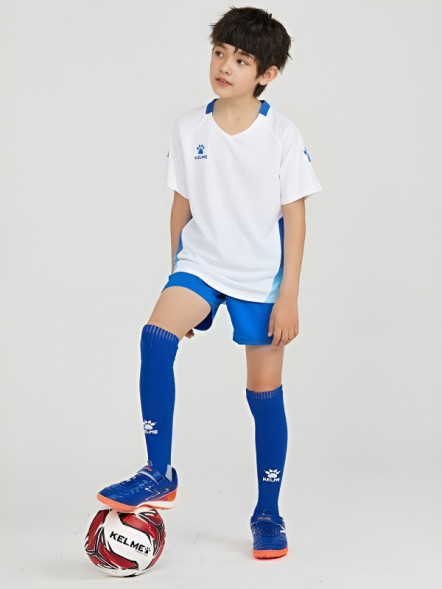 Детская футбольная форма KELME Short-Sleeved Football Suit (White/Blue)