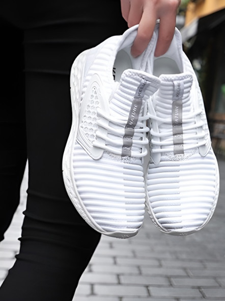 Кроссовки KELME Women's Sports Casual Shoes White