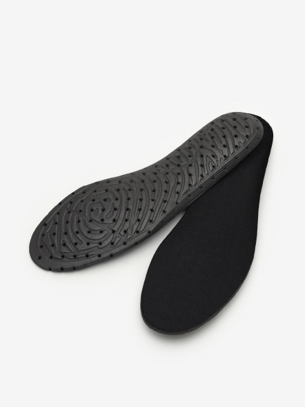 Шиповки FN Shum Black